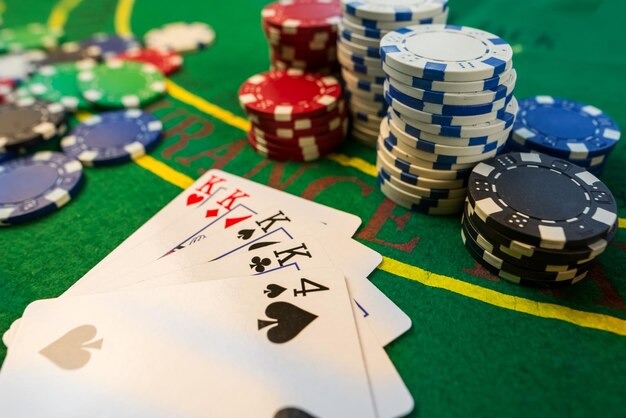 kakek live-dealer studio with professional croupier and multi-camera setup for HD broadcast quality